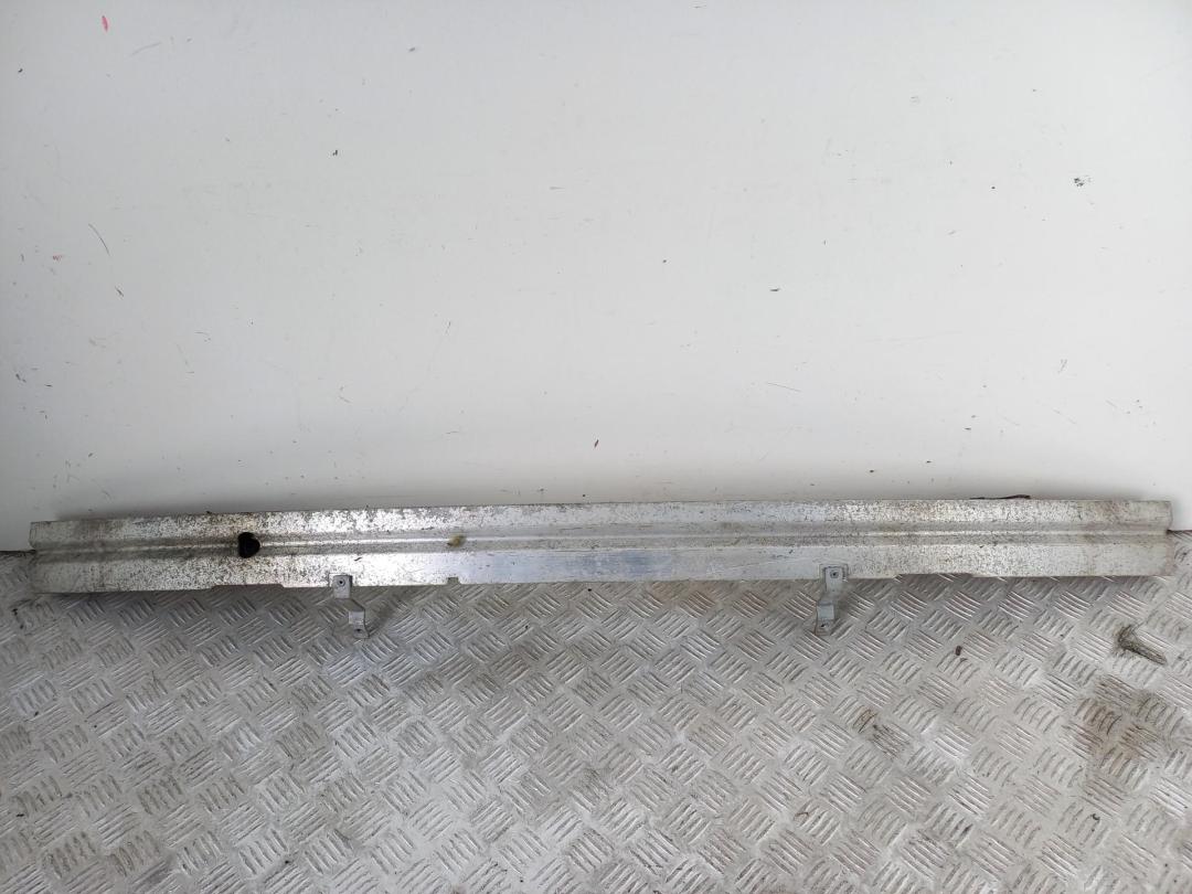 усилитель бампера переднего BMW X3 E83 2004, 2.5 л., бензин, МКПП, чёрный, внедорожник 5 дв.