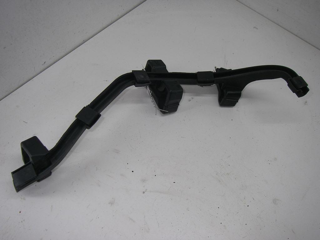 кронштейн (крепление) BMW 5 F10/F11 2012, 2.0 л., дизель, АКПП, белый, универсал, 61139185166