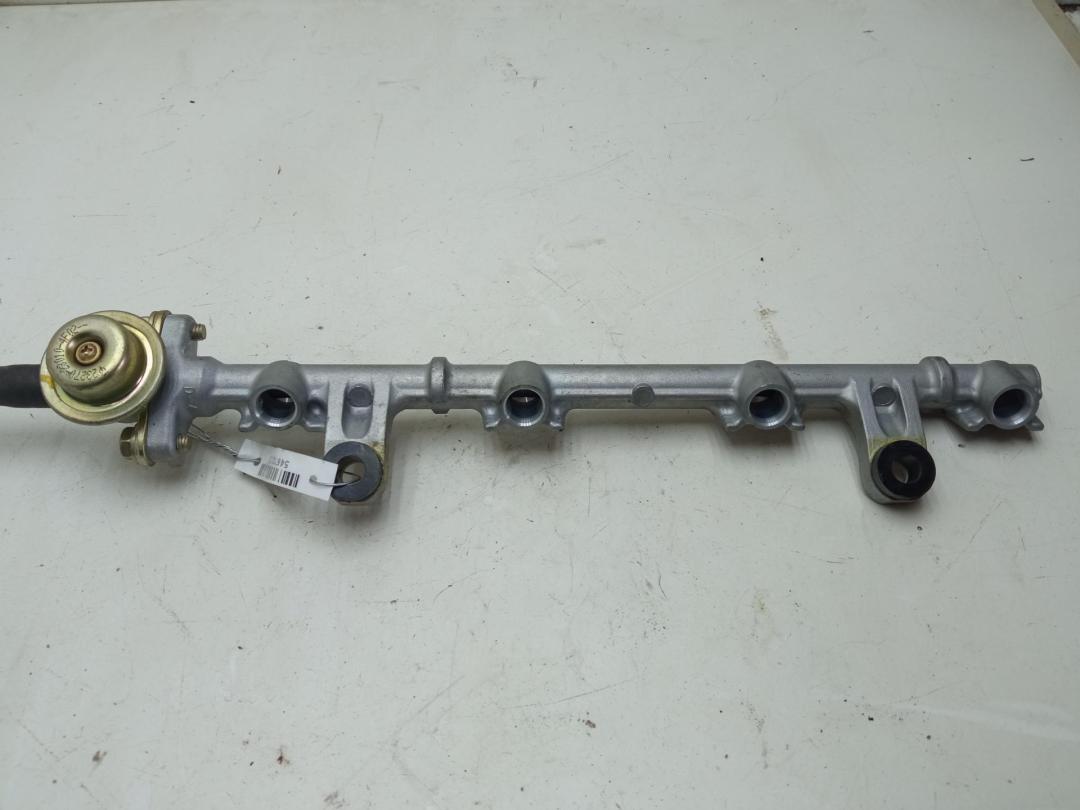 топливная рампа Toyota Yaris 2004, 1.3 л., бензин, МКПП, серый, хетчбэк 3 дв., 2327023010