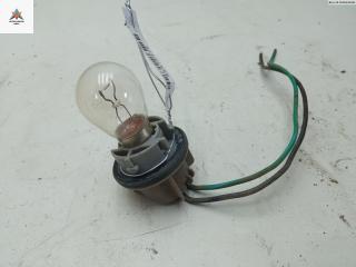 Патрон лампы фонаря Mitsubishi Space Star 1 поколение 1999, 1.3 л., бензин, МКПП, жёлтый, минивэн