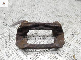 скоба суппорта Mercedes-Benz C-Класс W202/S202 1993, 2.2 л., бензин, МКПП, серый, седан