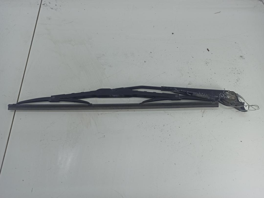 Щеткодержатель (поводок стеклоочистителя) задний Mercedes-Benz E W210 2002, 3.2 л., дизель, АКПП, серый, универсал, 38686