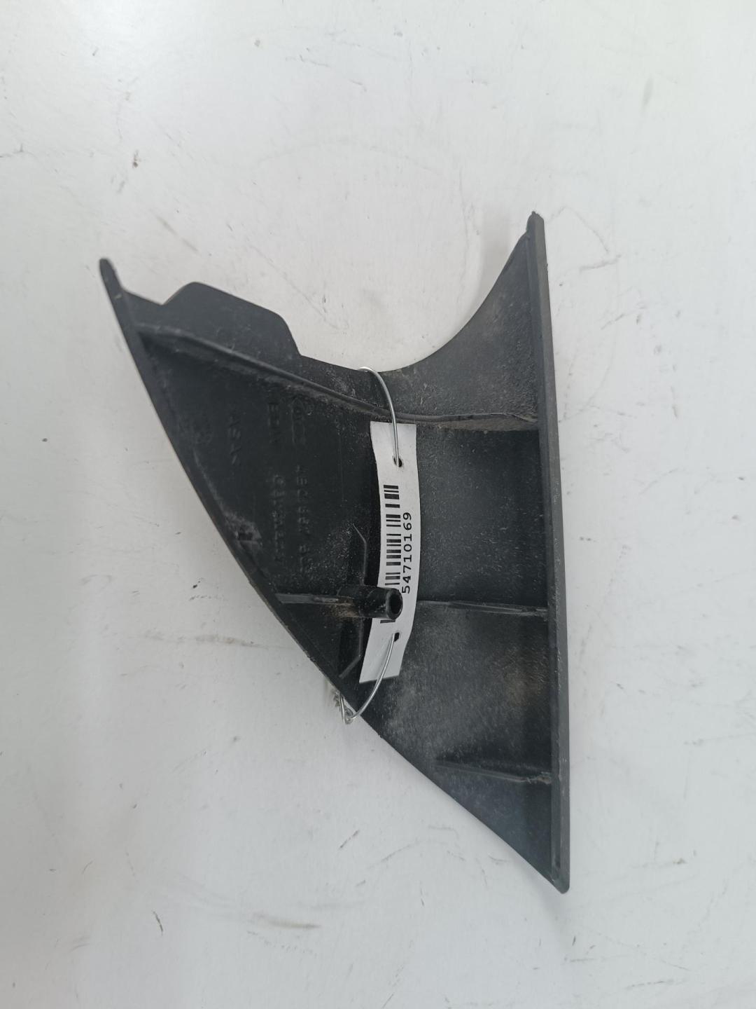 накладка на зеркало Audi A6 C5 1999, 2.4 л., бензин, АКПП, серый, универсал, 4B0857505