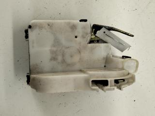 замок двери передней правой Volkswagen Golf 3 поколение 1997, 1.6 л., бензин, АКПП, синий, хетчбэк 3 дв., 1H1837016L