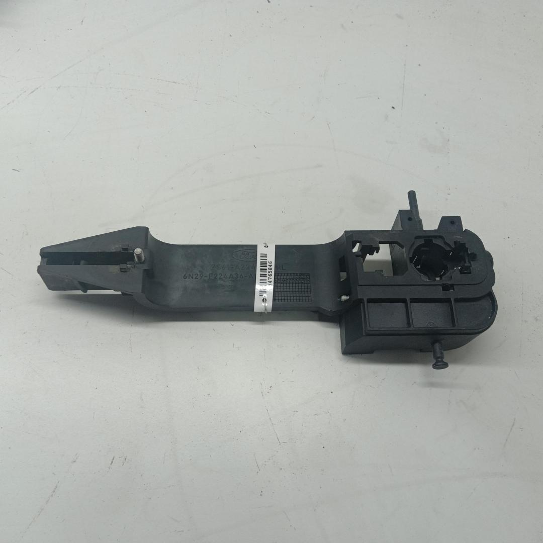 ручка наружная передняя левая Ford Fusion 2005, 1.3 л., бензин, МКПП, серый, хетчбэк 5 дв., 2S61A224A37AL