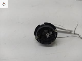 Патрон лампы фонаря Mercedes-Benz E-Класс W210/S210 [рестайлинг] 1999, 2.4 л., бензин, АКПП, чёрный, седан, 199345