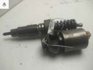 форсунка Land Rover Discovery 2 поколение 2001, 2.5 л., дизель, МКПП, красный, внедорожник 5 дв., BEBE2A01001