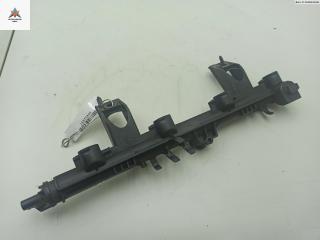 топливная рампа Renault Modus 1 поколение 2005, 1.2 л., бензин, МКПП, красный, хетчбэк 5 дв., 8200286064