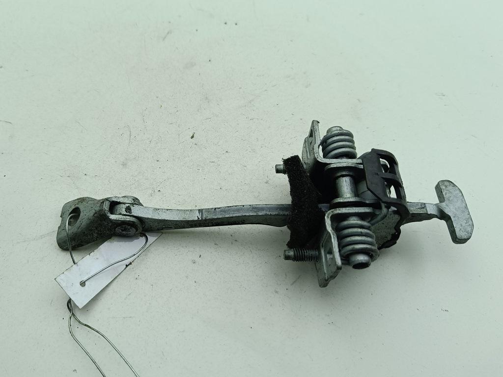 ограничитель открывания двери Opel Vectra C 2002, седан, 09229750