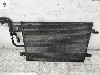 радиатор кондиционера Volkswagen Passat B5 [рестайлинг] 2002, 1.9 л., дизель, МКПП, белый, универсал, 3B0260401