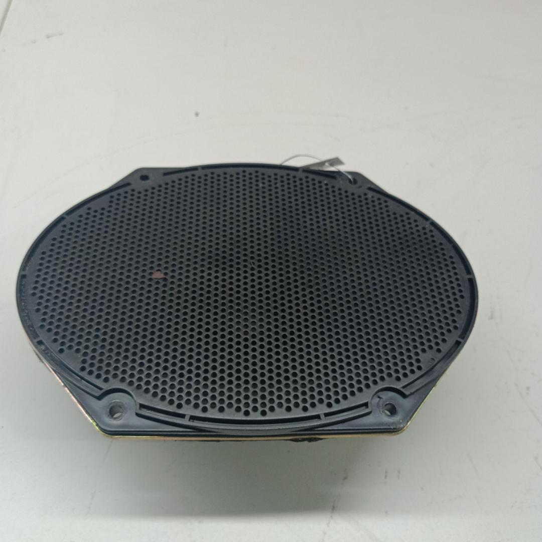 динамик двери Ford Focus I 2002, 1.4 л., бензин, МКПП, серый, универсал, XS4F18808AB