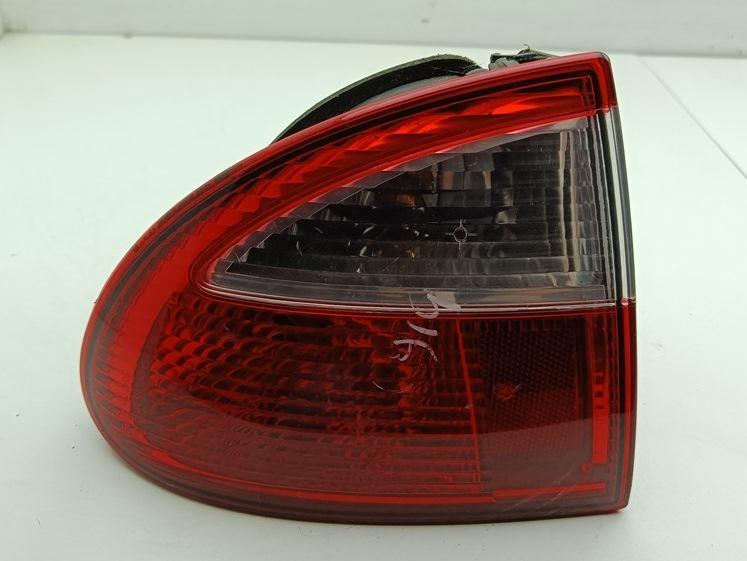 фонарь задний левый SEAT Leon 2003, 1.6 л., бензин, МКПП, серый, хетчбэк 5 дв., 1M6945111