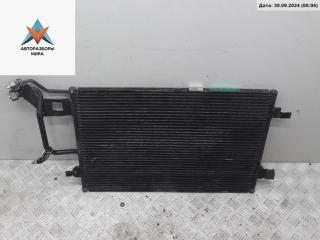 радиатор кондиционера Volkswagen Passat B5 1997, 1.8 л., бензин, МКПП, серый, универсал, 8D0260401E