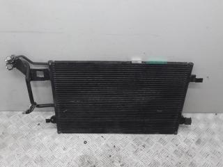 радиатор кондиционера Volkswagen Passat B5 1997, 1.8 л., бензин, МКПП, серый, универсал, 8D0260401E