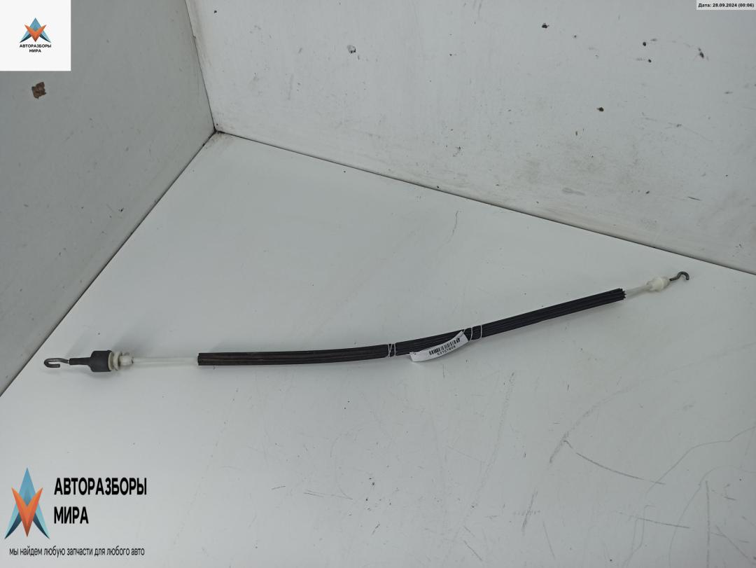 Трос двери задней Audi A4 B5 1996, 1.8 л., бензин, МКПП, чёрный, универсал - фото №1