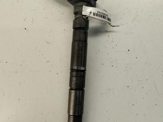 форсунка Volkswagen Tiguan 1 поколение 2008, 2.0 л., дизель, МКПП, чёрный, внедорожник 5 дв., 03L130277