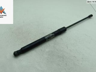 амортизатор крышки багажника (3-5 двери) Volkswagen Golf 5 поколение 2004, 2.0 л., дизель, МКПП, чёрный, хетчбэк 5 дв., 1K6827550