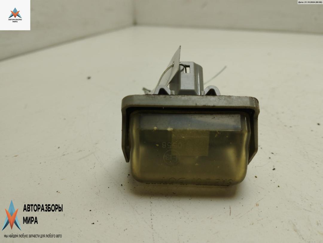 подсветка номера Mazda 6 GG 2004, 1.8 л., бензин, МКПП, серый, седан, 1306197 - фото №1