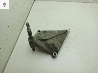 кронштейн КПП Renault Scenic 1 поколение [рестайлинг] 2001, 1.6 л., бензин, МКПП, серый, минивэн, 7700832251