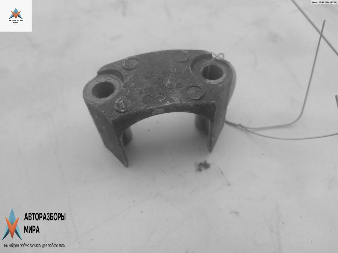 крепление стабилизатора / втулки стабилизатора Mercedes-Benz C-Класс W203/S203/CL203 2003, 2.7 л., дизель, МКПП, чёрный, универсал, 2033232740 - фото №1