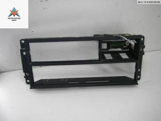 рамка под магнитолу BMW 5 серия E34 1995, 2.5 л., дизель, МКПП, зелёный, универсал, 1384141