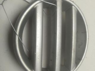 заглушка (решетка) в бампер Chrysler Voyager 4 поколение [рестайлинг] 2005, 2.8 л., дизель, АКПП, серый, минивэн, 04857898AA