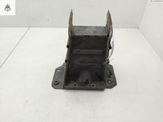 кронштейн переднего бампера Mercedes-Benz A-Класс W169 2007, 1.7 л., бензин, МКПП, чёрный, хетчбэк 5 дв., 130500210