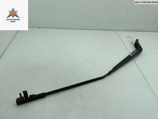 Щеткодержатель (поводок стеклоочистителя) передний Peugeot 407 1 поколение 2005, 2.0 л., дизель, МКПП, чёрный, седан, 74560