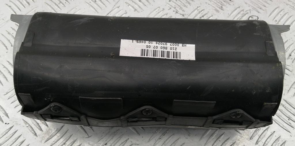 подушка безопасности пассажира Mercedes-Benz E W210 1998, 4.3 л., бензин, АКПП, синий, седан, 2108600705
