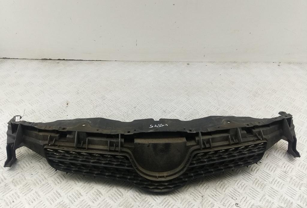 решетка радиатора Toyota Auris 2008, синий, хетчбэк 5 дв., 53111-02390