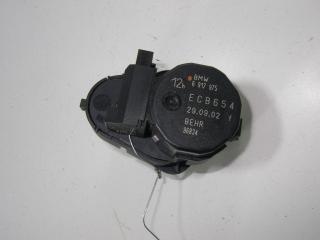 моторчик заслонки печки BMW 7 серия E65/E66/E67 2002, 4.4 л., бензин, АКПП, чёрный, седан, 6917975