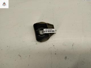 кронштейн радиатора Volkswagen Golf 4 поколение 2002, 1.6 л., бензин, МКПП, чёрный, хетчбэк 3 дв., 1J0805157F