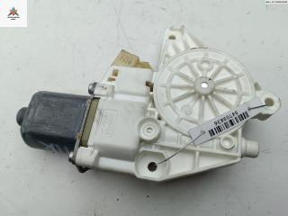 моторчик стеклоподъемника передний правый Mercedes-Benz C-Класс W204/S204 2007, 1.8 л., бензин, МКПП, чёрный, седан, 2048200242