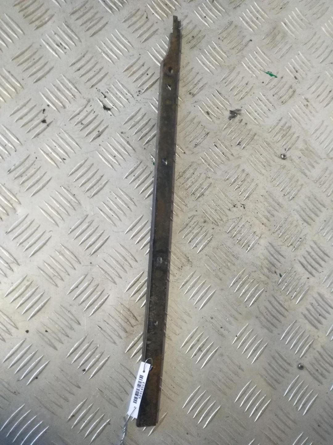 кронштейн (крепление) Mercedes-Benz C W203 2001, 2.2 л., дизель, МКПП, синий, универсал, 2038854221