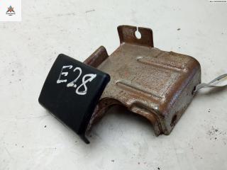 ручка открывания капота Nissan Primera P12 2003, 1.8 л., бензин, МКПП, синий, хетчбэк 5 дв.