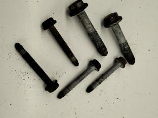 Болт крепления Skoda Fabia 2 поколение (5J) 2009, 1.4 л., бензин, МКПП, чёрный, универсал