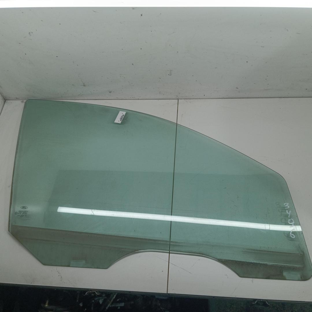 стекло двери передней правой Ford Focus I 2002, 1.4 л., бензин, МКПП, серый, универсал, AS2