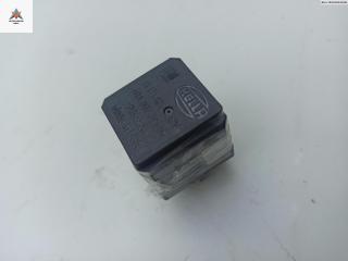 реле (прочие) Opel Zafira 2 поколение (B) 2006, 1.8 л., бензин, МКПП, серый, минивэн, 13171831