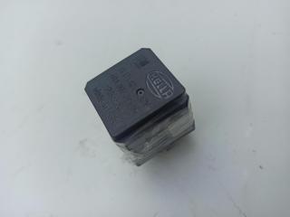 реле (прочие) Opel Zafira 2 поколение (B) 2006, 1.8 л., бензин, МКПП, серый, минивэн, 13171831