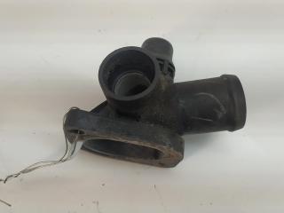 корпус термостата Volkswagen Passat B5 1998, 1.6 л., бензин, МКПП, синий, универсал, 050121133D