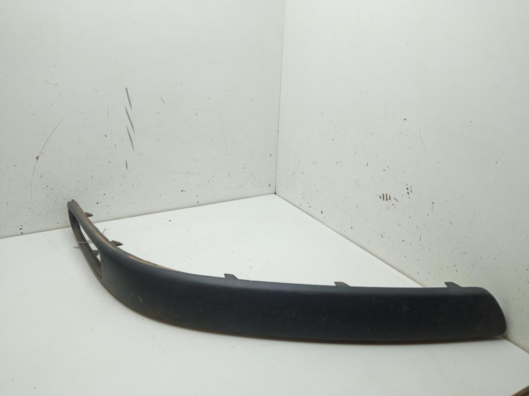 молдинг переднего бампера Volvo S40 / V40 2001, 1.8 л., бензин, МКПП, чёрный, универсал, 306211489
