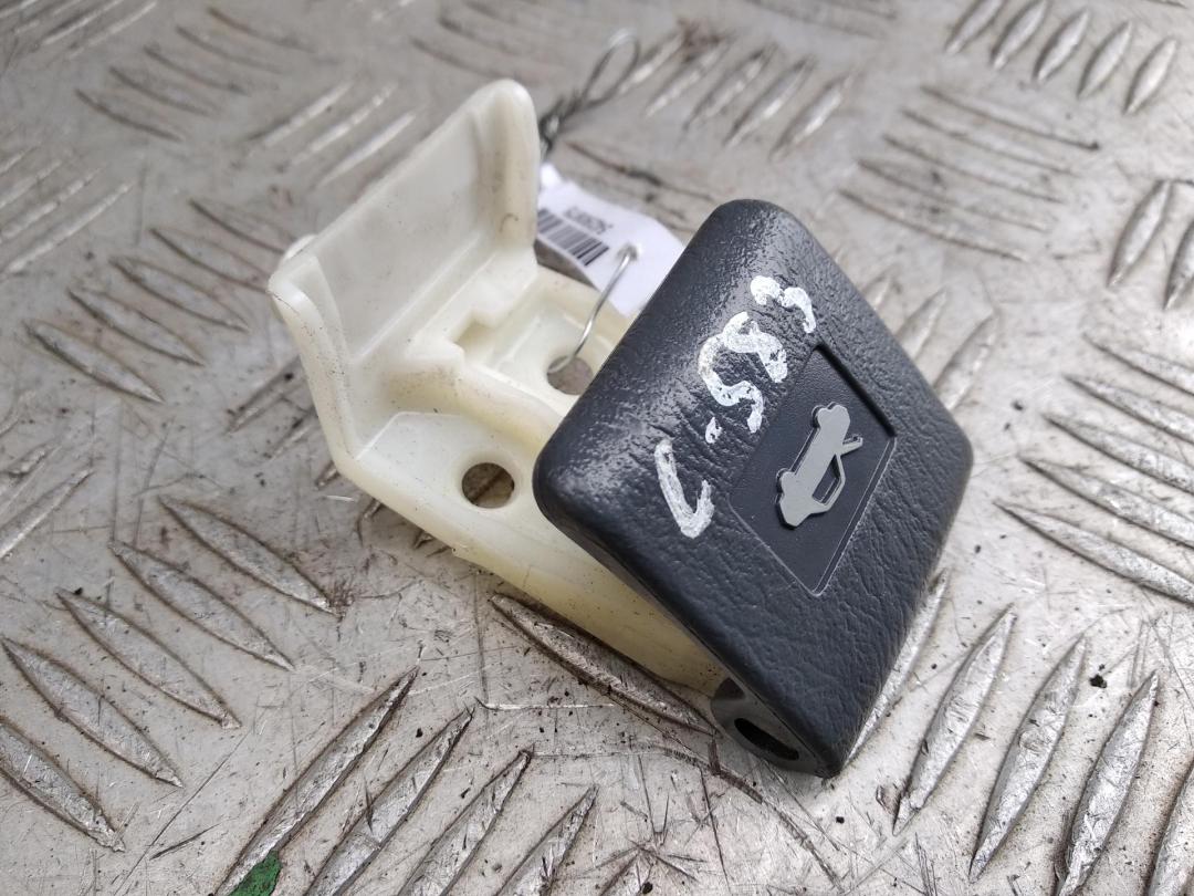 ручка открывания капота Toyota RAV4 XA10 1996, 2.0 л., бензин, АКПП, зелёный, внедорожник 3 дв.