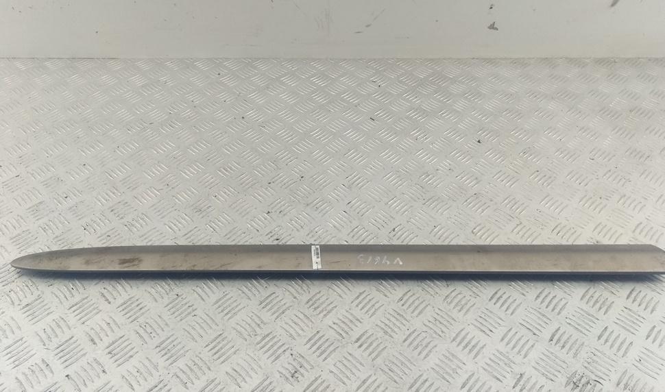 молдинг двери передней левой Nissan Almera N16 2005, 1.5 л., бензин, МКПП, серый, хетчбэк 5 дв.