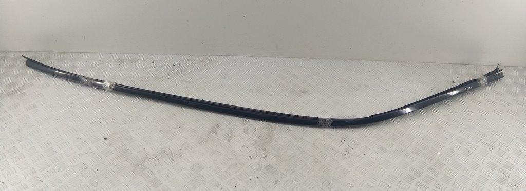 молдинг (накладка кузовная) Mercedes-Benz E W210 2002, 2.2 л., дизель, АКПП, зелёный, седан
