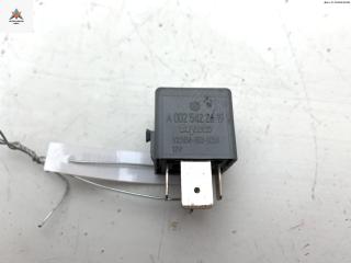 реле (прочие) Mercedes-Benz M-Class ML W163 2002, 2.7 л., дизель, МКПП, синий, внедорожник 5 дв., 0025422619