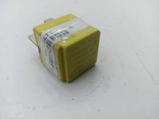 реле (прочие) Opel Zafira B 2006, 1.8 л., бензин, МКПП, серый, минивэн, 90226846