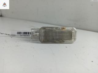 фонарь салона (плафон) Audi A6 4B/C5 [рестайлинг] 2002, 2.5 л., дизель, МКПП, синий, универсал, 4B0947415