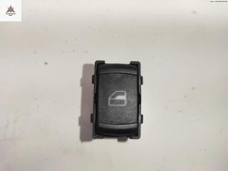 кнопка стеклоподъемника заднего правого Volkswagen Golf 4 поколение 2002, 1.6 л., бензин, МКПП, серый, хетчбэк 5 дв., 3B0959855B