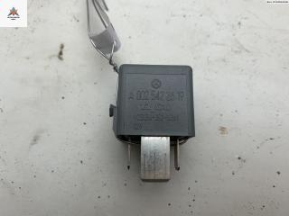 реле (прочие) Mercedes-Benz A-Класс W169 2005, 1.5 л., бензин, МКПП, красный, хетчбэк 3 дв., 0025422619.2