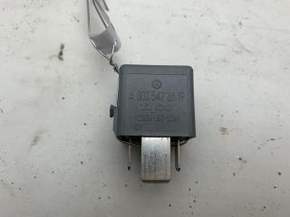 реле (прочие) Mercedes-Benz A-Класс W169 2005, 1.5 л., бензин, МКПП, красный, хетчбэк 3 дв., 0025422619.2